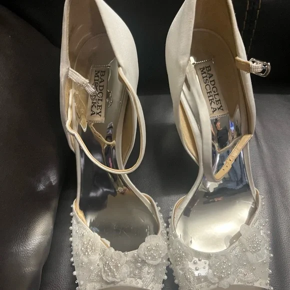 Badgley Mischka White Embellished Heels for Special Occasions 4 inches high - Picture 5 of 10